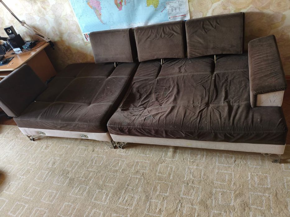 Диван отдам бесплатно