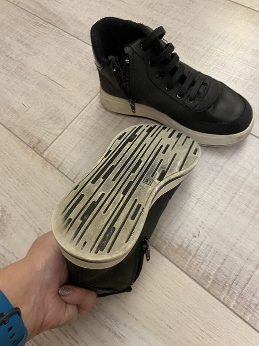 Боти за момче