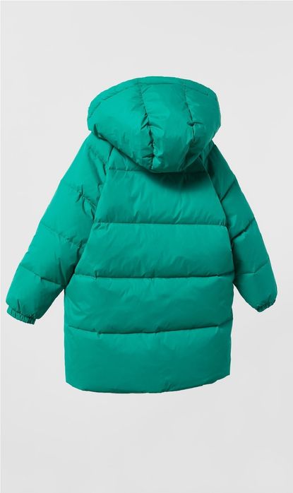 Продавам чисто ново пухено яке пълнеж 277 гр. на фирмата Зара