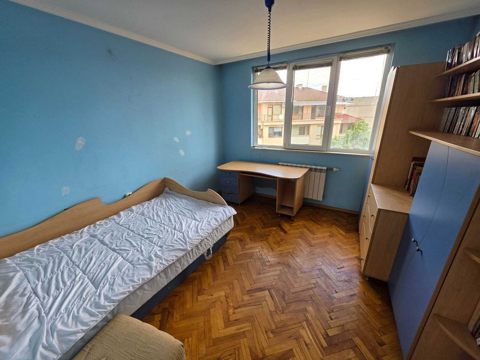 Многостаен апартамент, 120кв.м, кв. Вароша