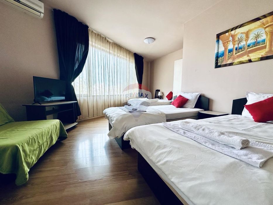 Продава се Многостаен апартамент в Балчик - 305 кв.м за 748 €/кв.м - Снимка #1