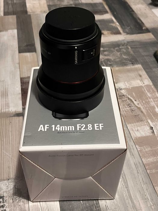 Samyang AF 14mm f/2.8 за Canon EF
