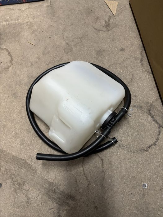 Бачок расширительный камри 30