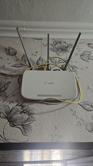 Wifi router sotiladi