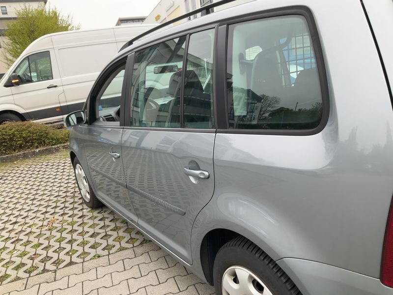 Volkswagen Touran 2.0 TDI Trendline 2009