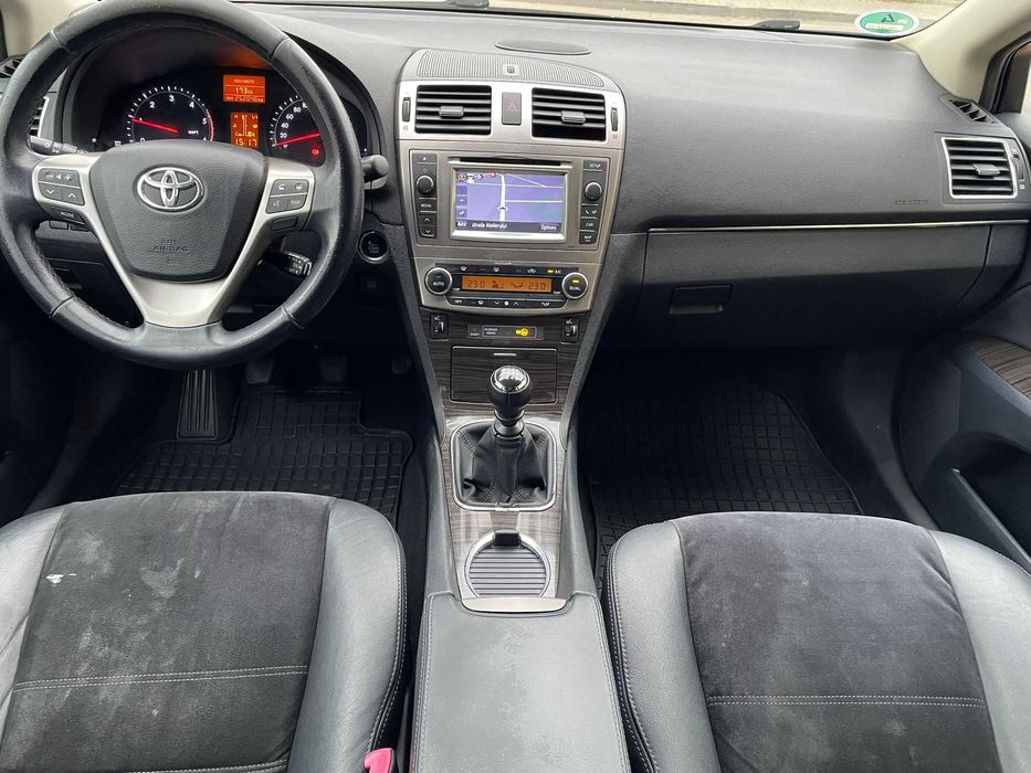 Toyota Avensis, Xenon, Piele, Navi