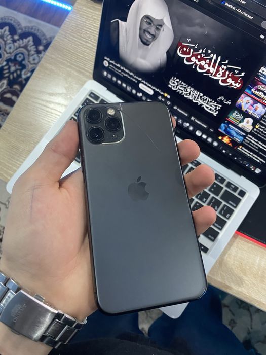 Iphone11pro srochna sotiladi 159$