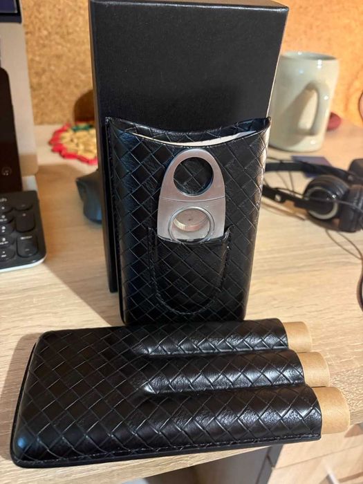 Ползван Умидор Кохиба - черен.