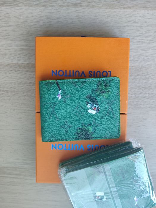 Стилни кожени портмонета Louis Vuitton / Dior