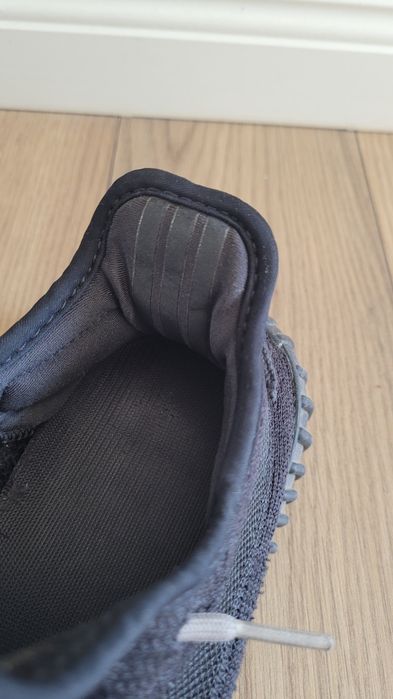 Asidasi Yeezy Boost 350 V2, 36 2/3