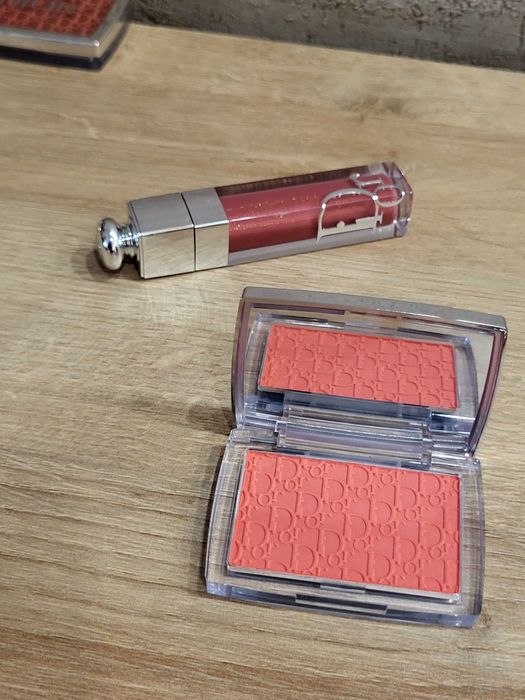 Оригинален  нов, руж Dior!