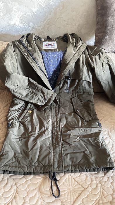 Куртка на весну для девочки