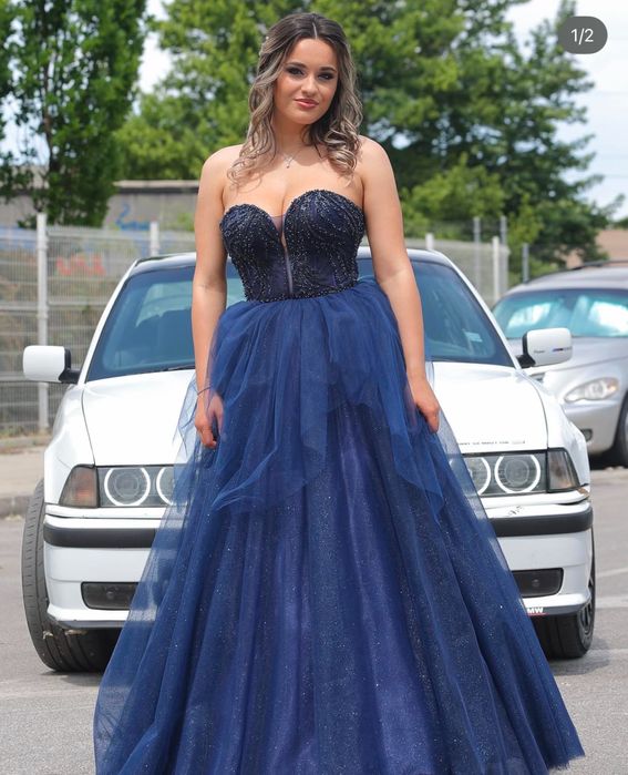 Бални рокли