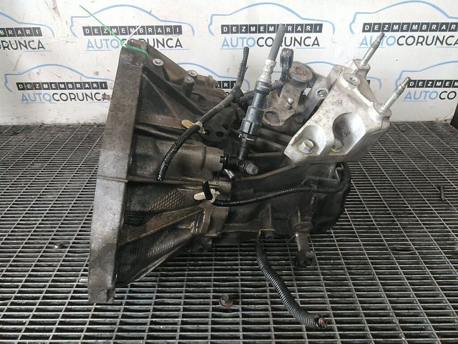 Cutie de viteze Suzuki SX4 S - Cross II Facelift 1.0 B 2016 - 2020 111CP Manuala 5 ...