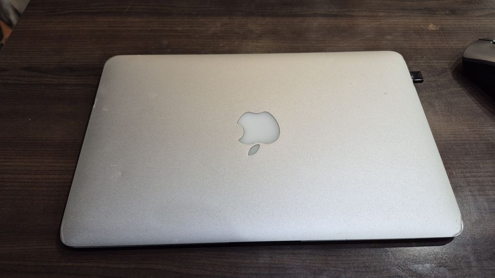 Macbook Air 11" 8Gb Ram