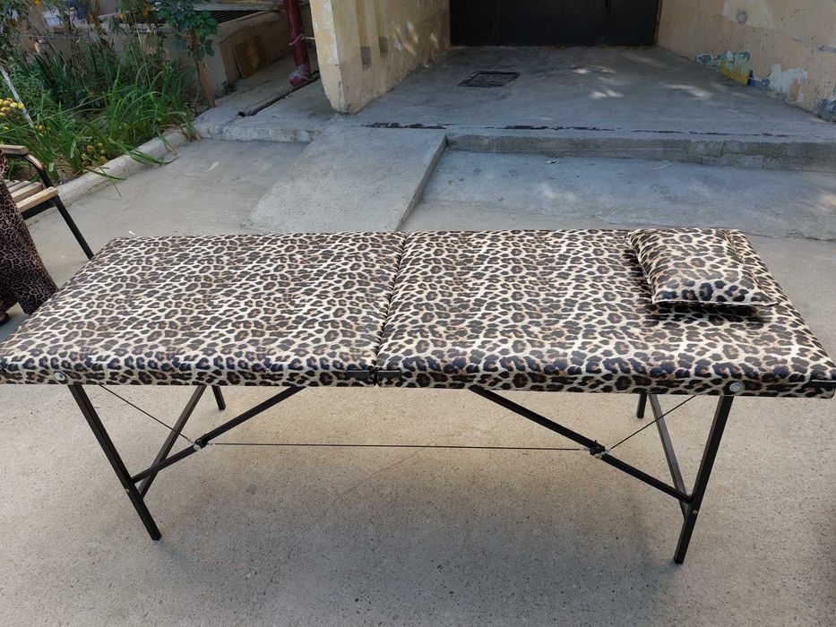 Раскладные кушетка для массажа и косметологических продцедур