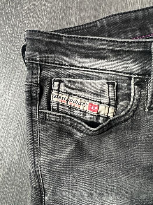 Дамски дънки Diesel 25 размер- 70 лв