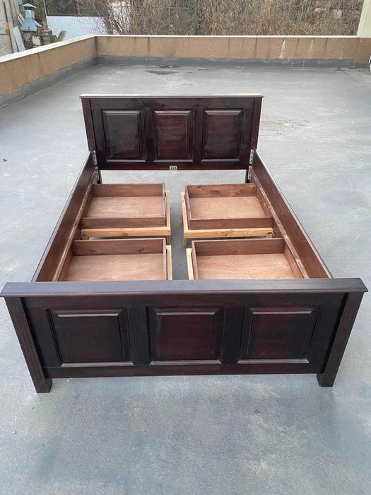 Спалня с чекмеджета