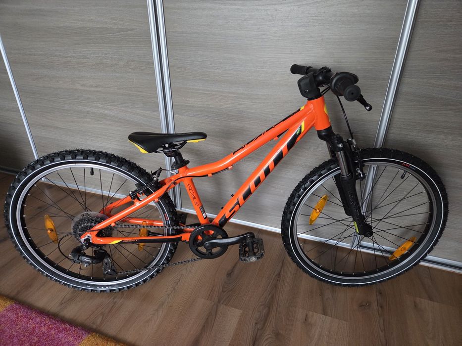 Bicicleta copii 24 Scott Scale 7-10 ani