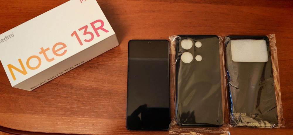 Перфектум  мобайл+ GSM, редми 13 про, 8+8 ,256,в идеальном состоянии