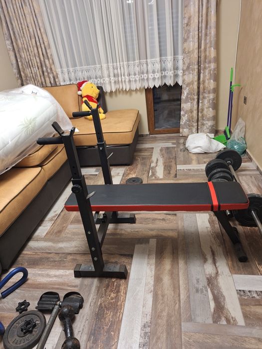 Сгъваема лежанка с регулиране на височината и ъгала