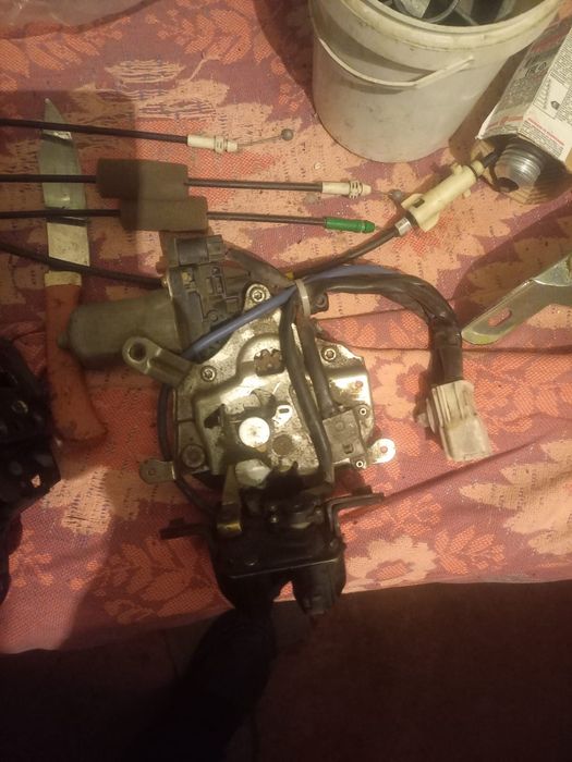 Оригинальные запчасти на lexus RX330 б/у