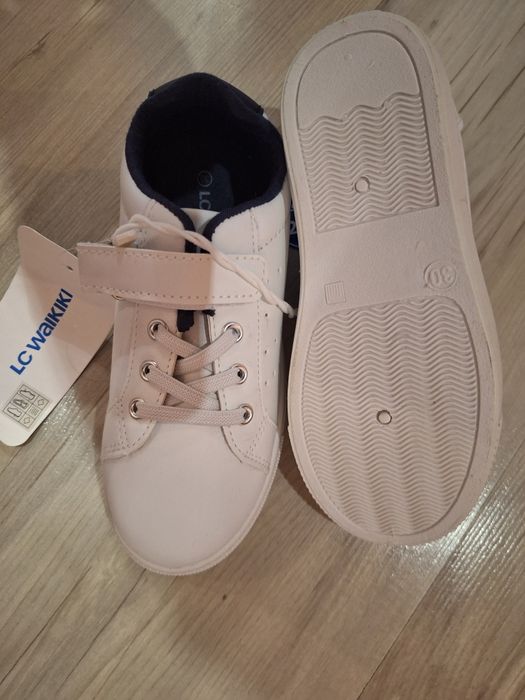 Чисто нови детски кецове