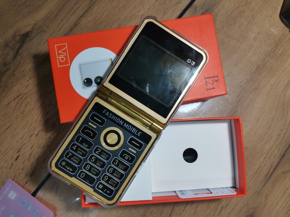 Телефон раскладушка VIP/Servi   P 21