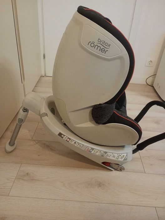 Scaun auto, 0-4 ani, Britax Romer Dualfix 360