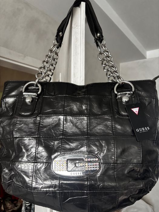 Нова чанта”Guess “