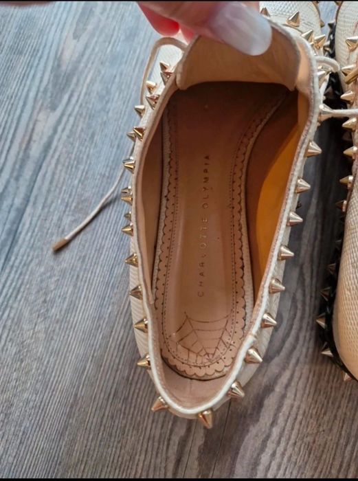 Pantof Charlotte Olympia