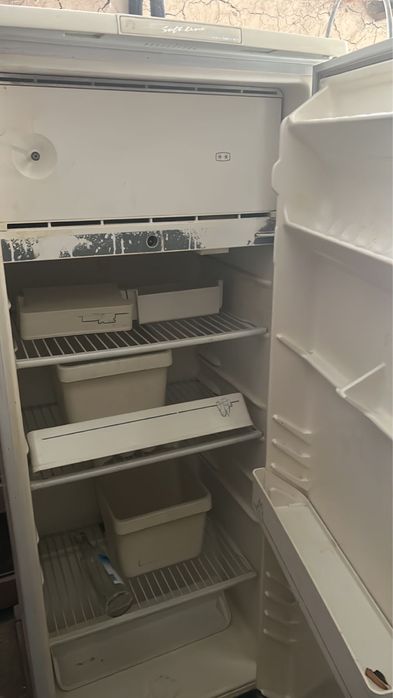 Холодильник Бирюса