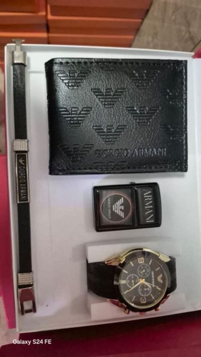 Seturi barbati diferite modele