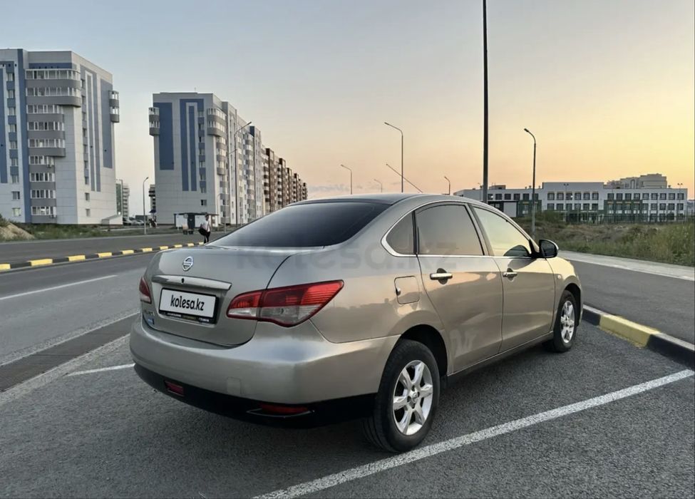 Машина Nissan Almera 2014год