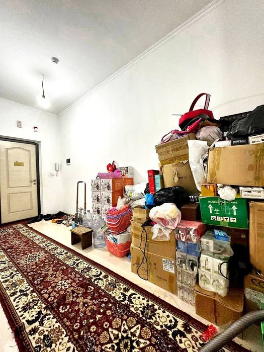 Сотилади Сергели 9-худуд навастройка 2 хонали 72 кв м