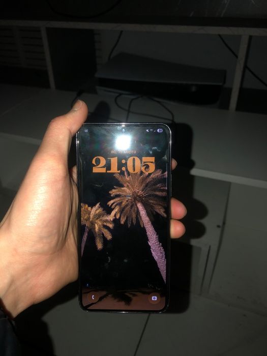 Продам Samsung S22