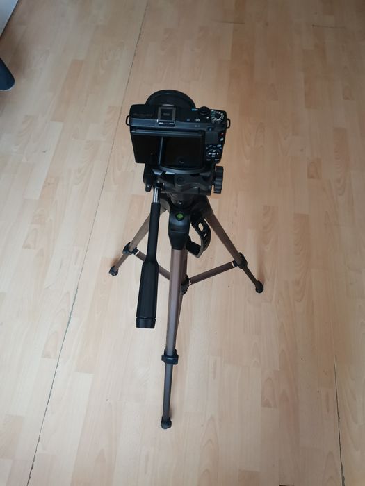 Se vinde urgent Pachet Complet Canon PowerShot G1 X (Stare Impecabilă) + 2 Trepiede Hama NOI, Geantă și Baterie