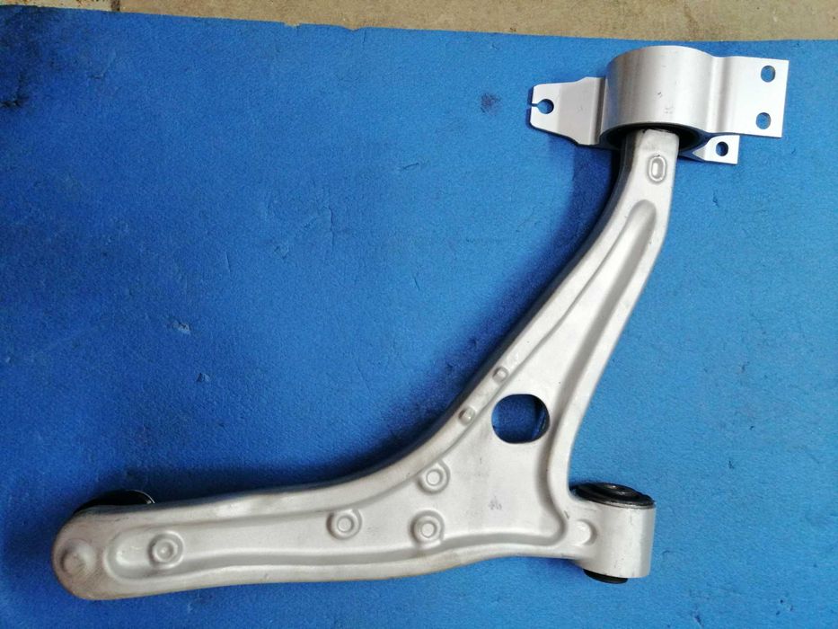 Brat suspensie stg. fata, butuc roata, mufe airbag, furtune Mercedes AW177; B W247
