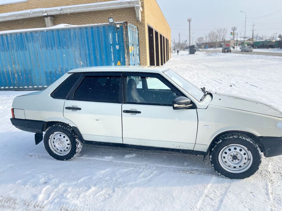 Продам машину 21099