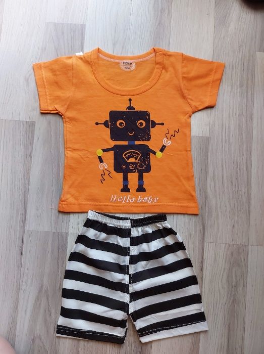 Нов бебешки летен комплект: тениска и шорти