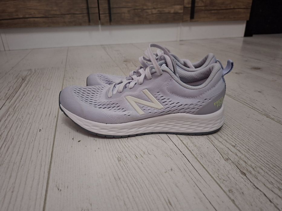 New Balance-Ориг.Детски маратонки Нови!