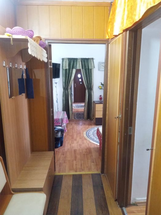 Vand apartament 4 camere