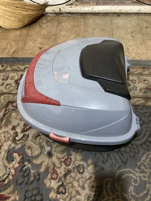 Продам б/у багажник для мопеда