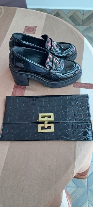 Pantofi Osprey London,marime 38,o purtare