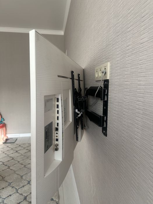 Телевизор samsung