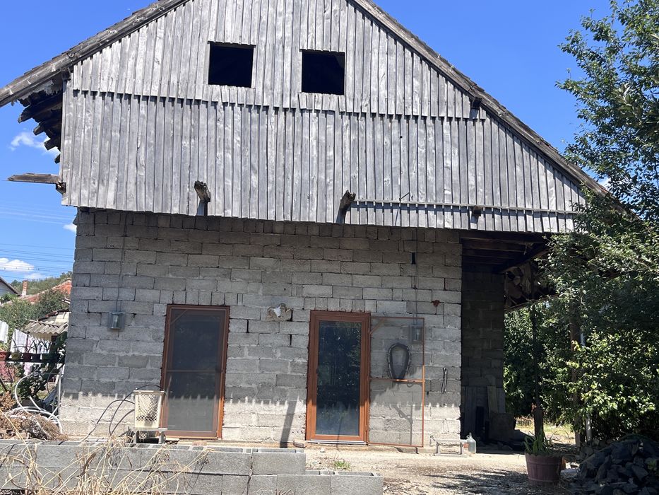 Casă tip vilă de vânzare în Lipova (jud. Arad)