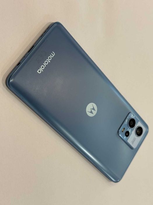 Motorola G72 – 256GB / 8GB RAM