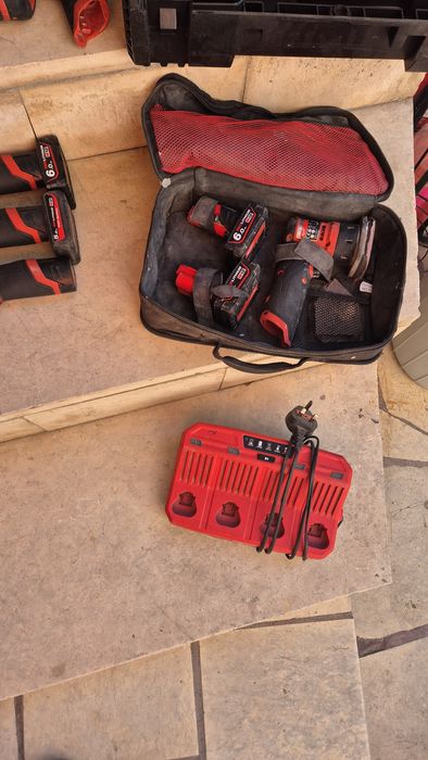 Milwaukee M12 инструменти