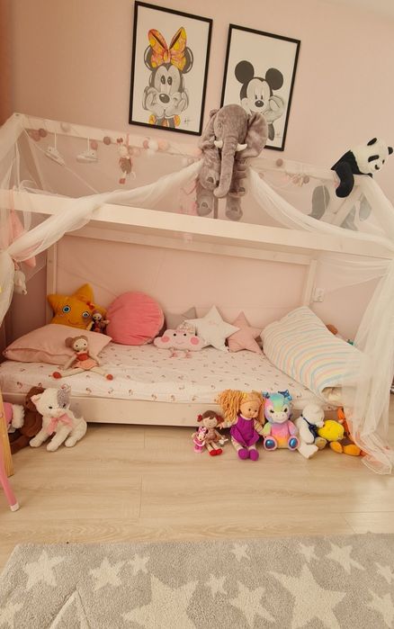 Pat Montessori cu saltea si perdeluta +luminițe