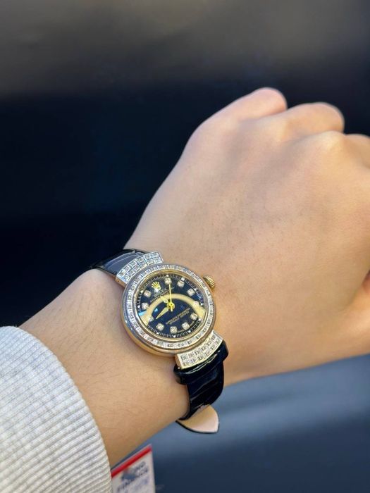 Золото 585  Часы Масса: 13,6